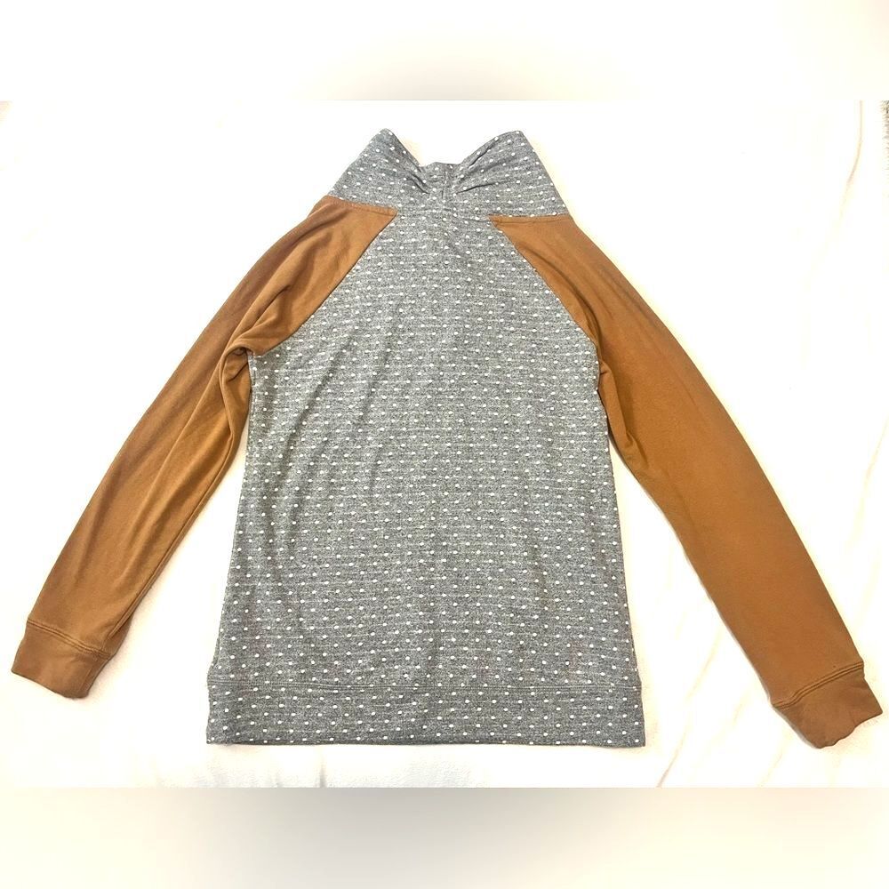 Maurices Gray and White Polka Dot Top w Brown Sleeves Cowl Neck Sweatshirt XS - Picture 16 of 16
